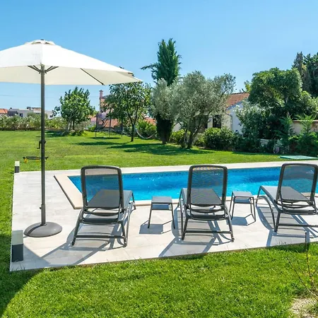 K Mit Jacuzzi Auf Dem Dach Und Meerblick By Interhome